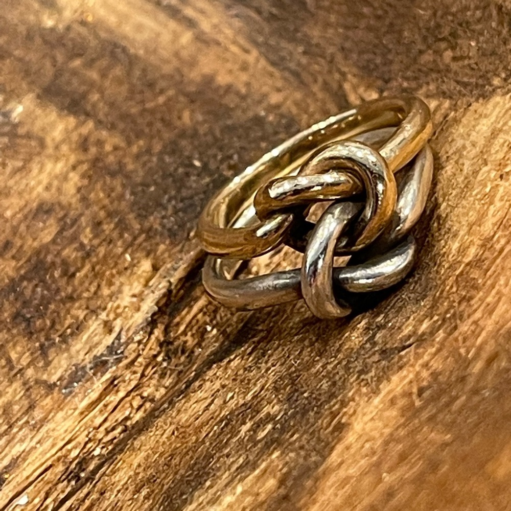 Jame Avery lovers knot ring size 6